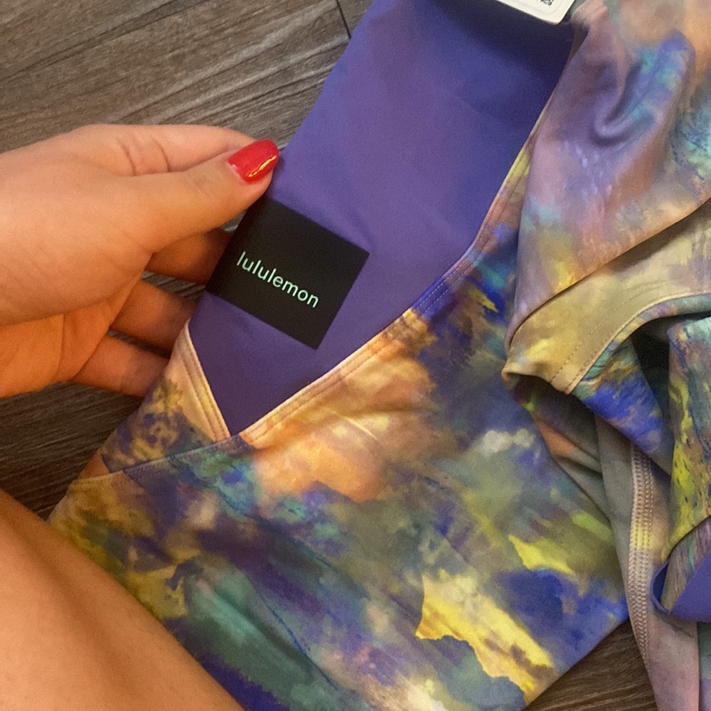 NWT Lululemon Cargo SHR Hiking tight 25” size 4 - Picture 5 of 5